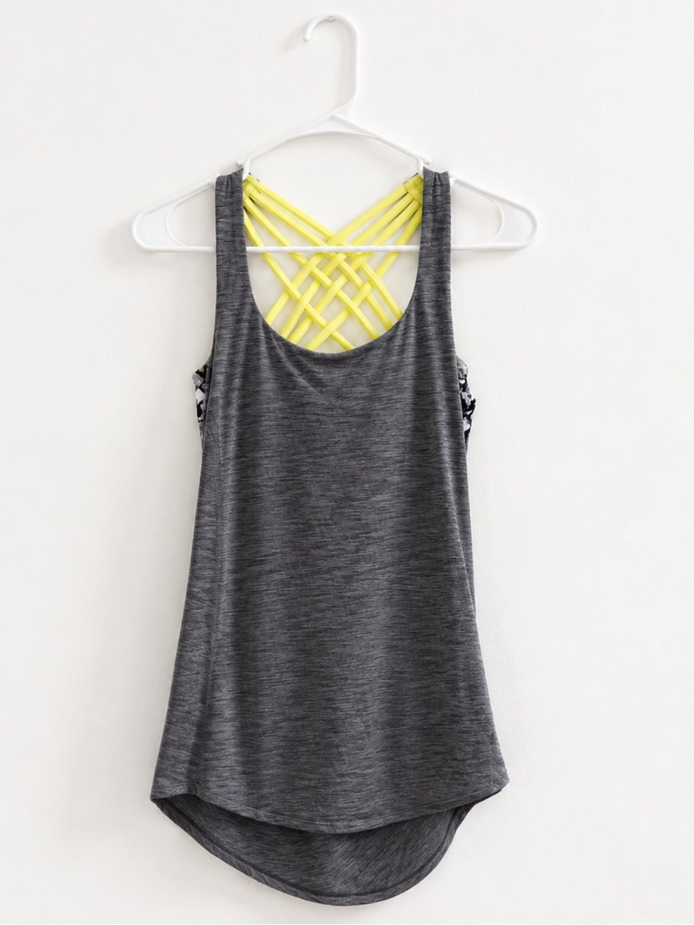 Lululemon Gray Open Back Tank Top Built In Bra Strappy Neon Yellow Women Size 4